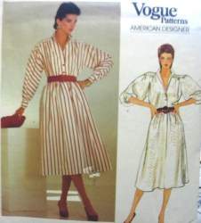 1118 VOGUE A SIMPSON BUTTON BODICE LONG FLARE YOKE DRESS PATTERN 8-12